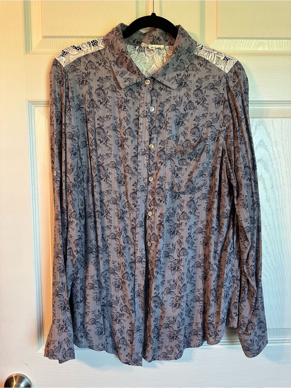 About A Girl Gray Floral Lace-Shoulder Button-Down Shirt